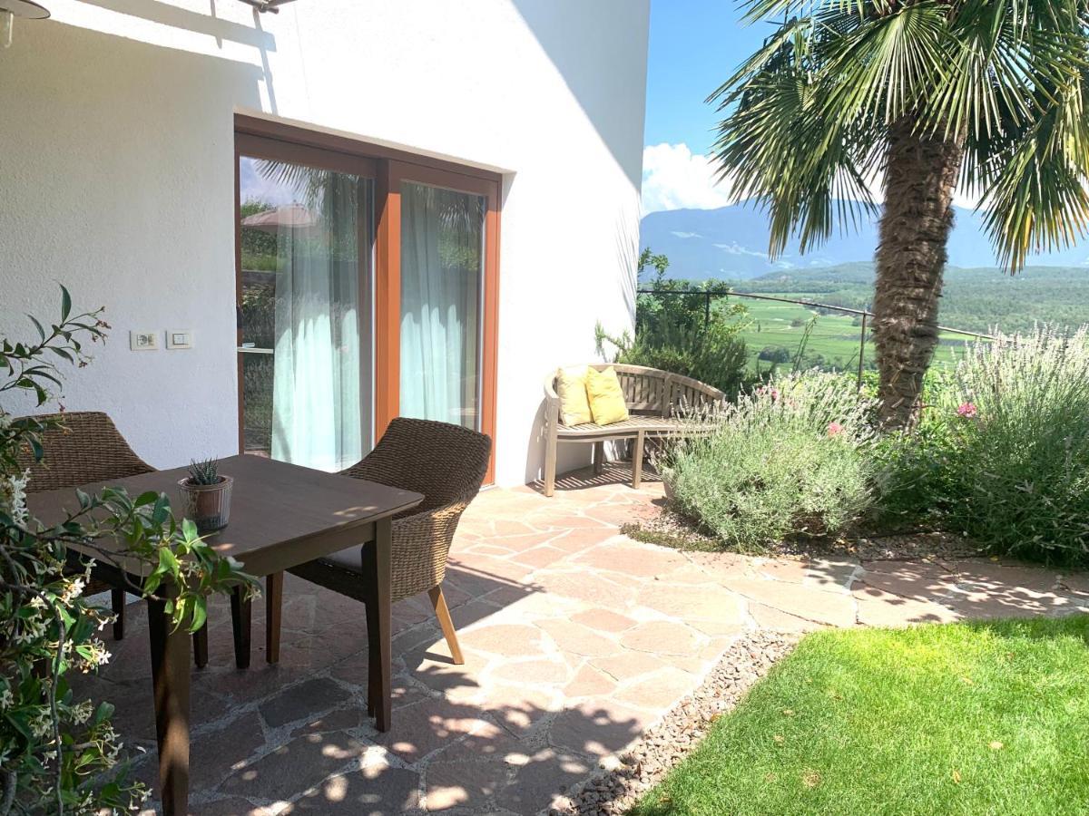 Weingut Weidlhof - Suite & Breakfast - Vacation For Wine Lovers Калдаро Екстериор снимка